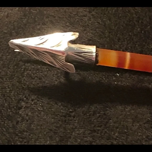 Antique Victorian Scottish Banded Agate Arrow Brooch Chased Sterling Silver 1880